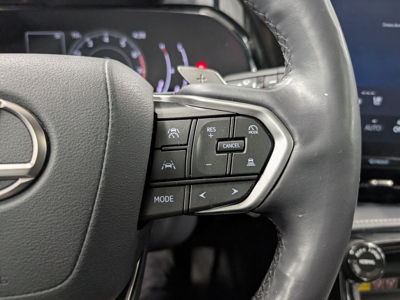 Lexus NX NX 350/SIÈGES CHAUFFANTS ET VENTILLÉS/TOIT OUVRANT/VOLANT CHAUFFANT 2022 Blanc Sherbrooke - photo #14