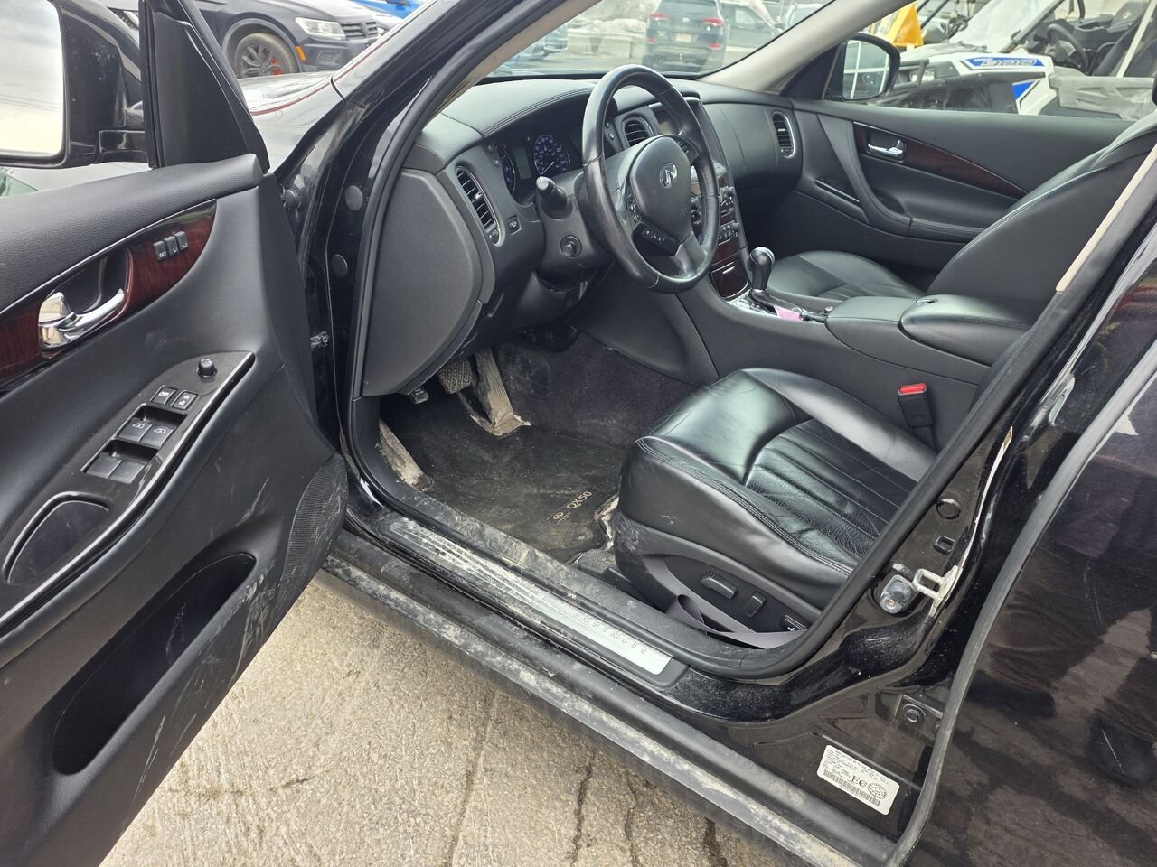 2014 INFINITI QX50 Black  - photo #10