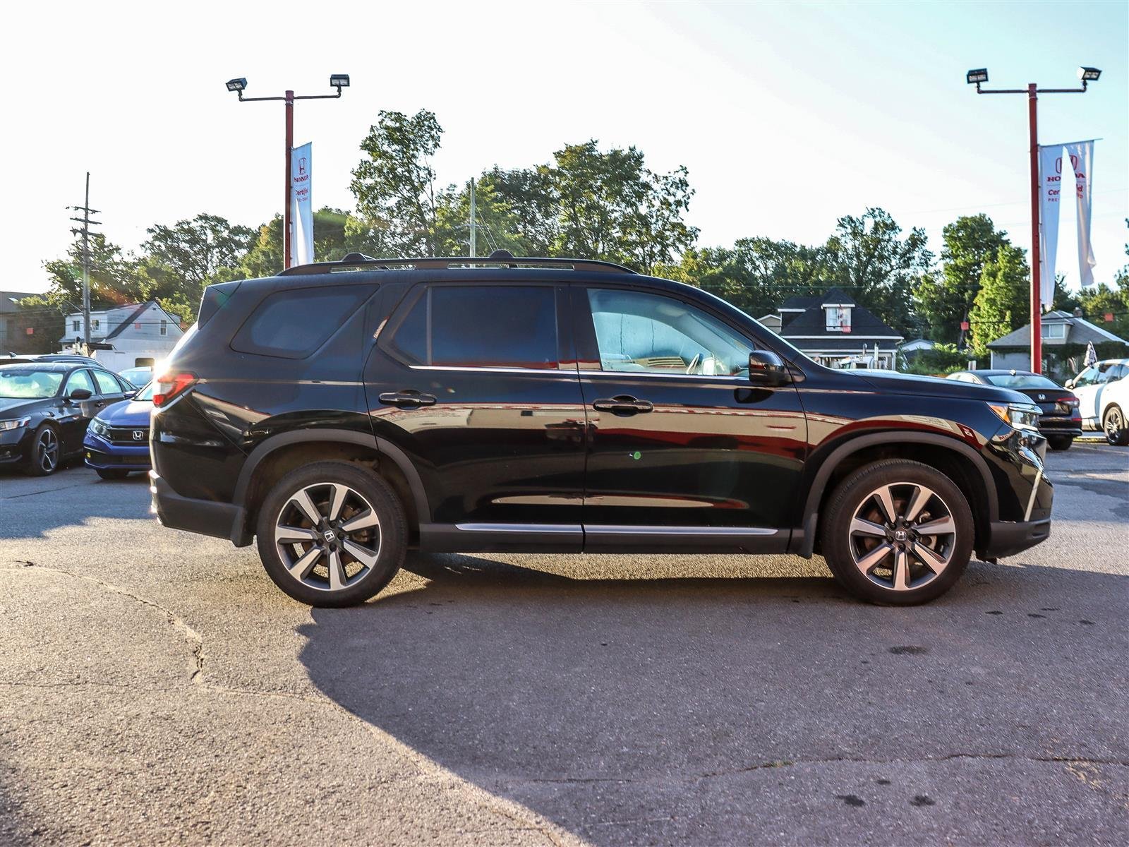 Honda Pilot Touring 2023 Black Ottawa & Gatineau - photo #2