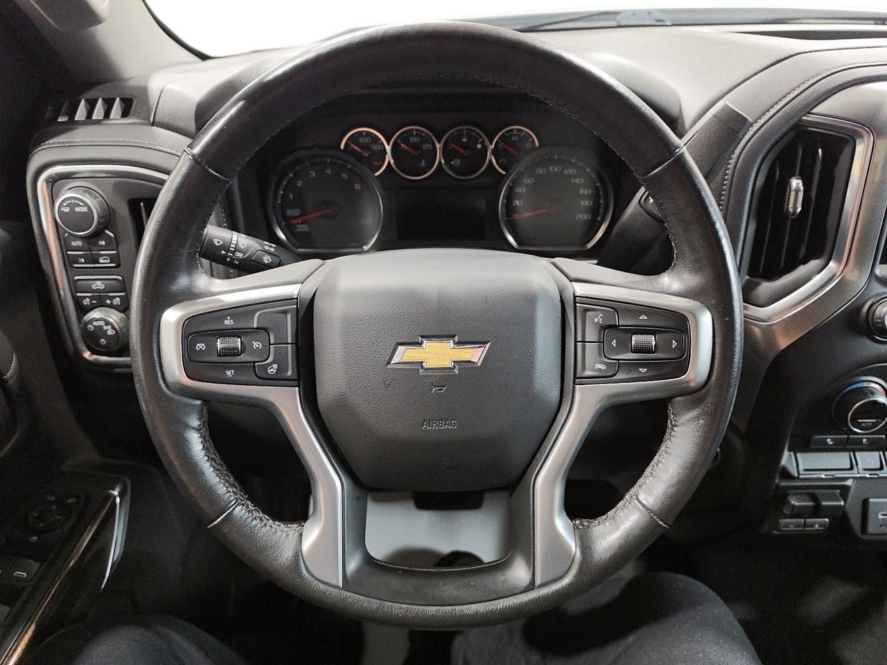 Chevrolet Silverado 1500 NIV 1GCRYDED7LZ121627 2020 Gris Baie-Comeau - photo #11