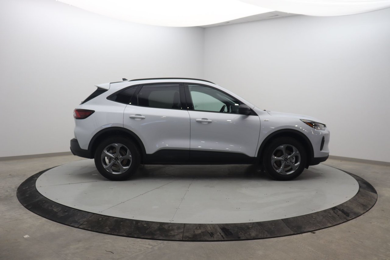 Ford Escape NIV 1FMCU9MN9SUA27779 2025 Gris Chicoutimi - photo #2