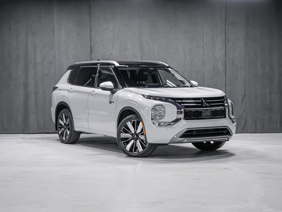 2026 Mitsubishi Outlander Plug-In Hybrid GT White Diamond/Black Roof