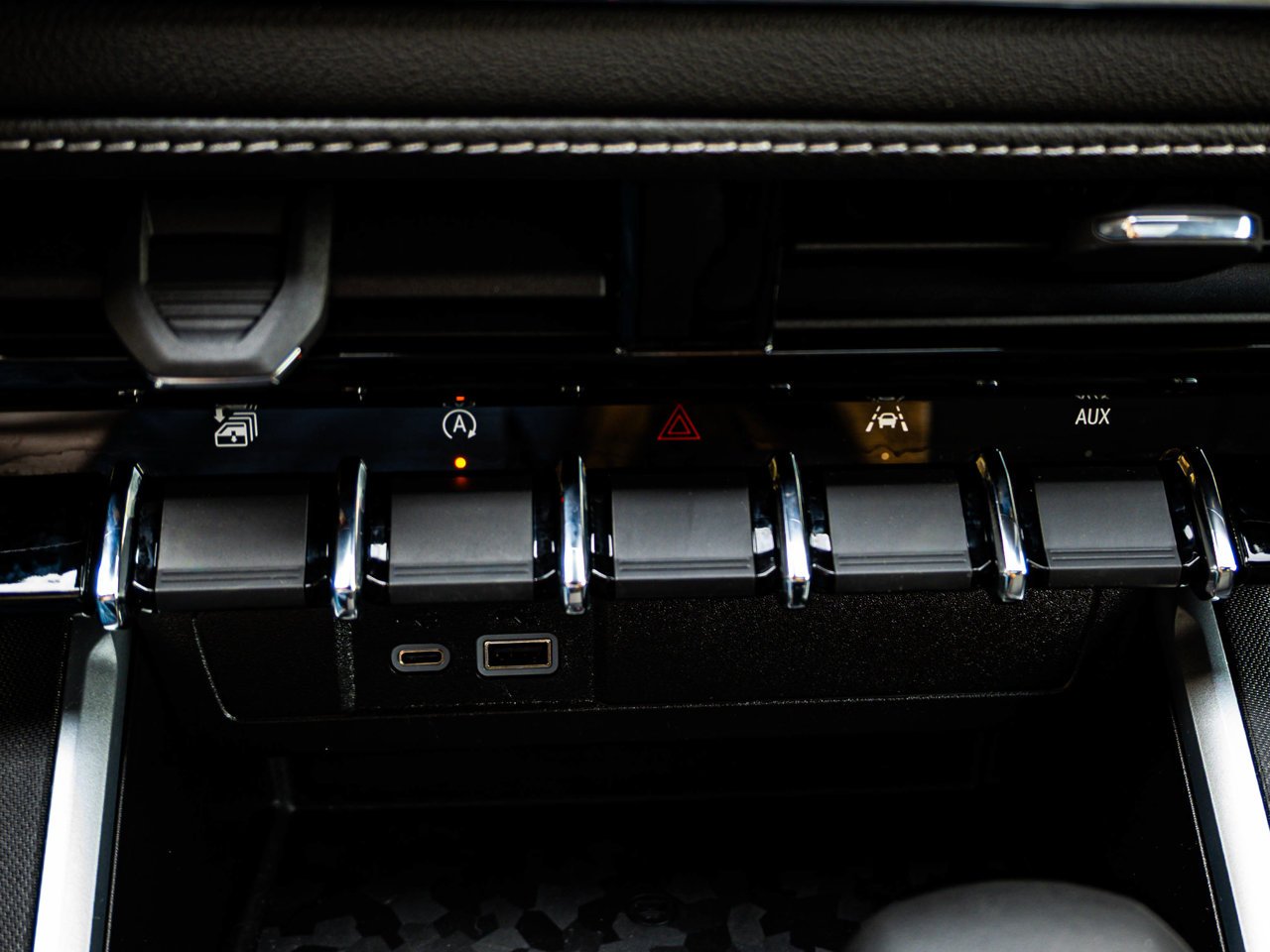 2024 Chevrolet Colorado 4WD Crew Cab LT Blue Sherwood Park - photo #26