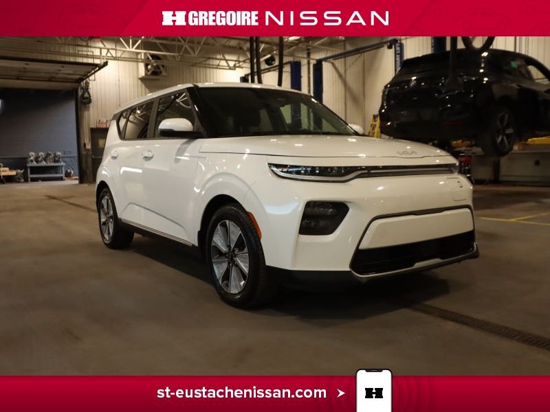2022 Kia Soul White Laval - photo #14