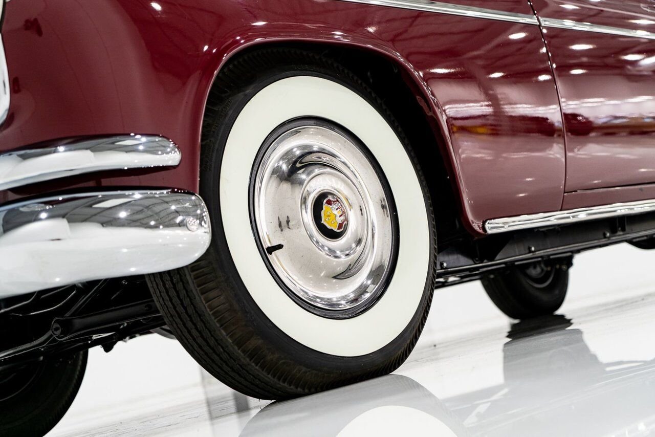 1953 Oldsmobile 98 PRIX EN USD | Convertible Beautifully Presented from complete Restoration Red Montreal - photo #78