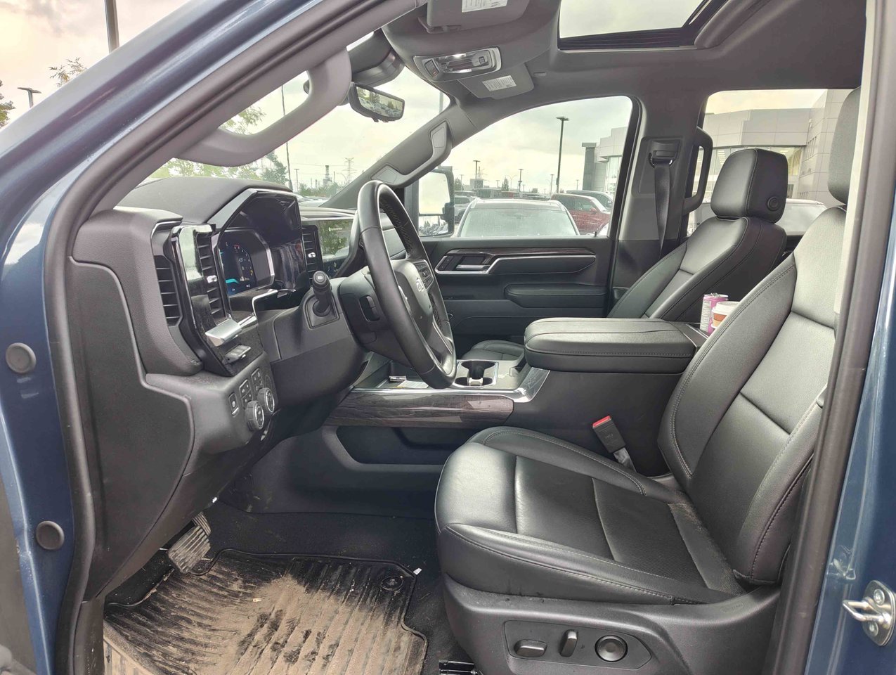 2026 Chevrolet Silverado 3500HD 4WD Crew Cab 159 LTZ Blue Sherwood Park - photo #7
