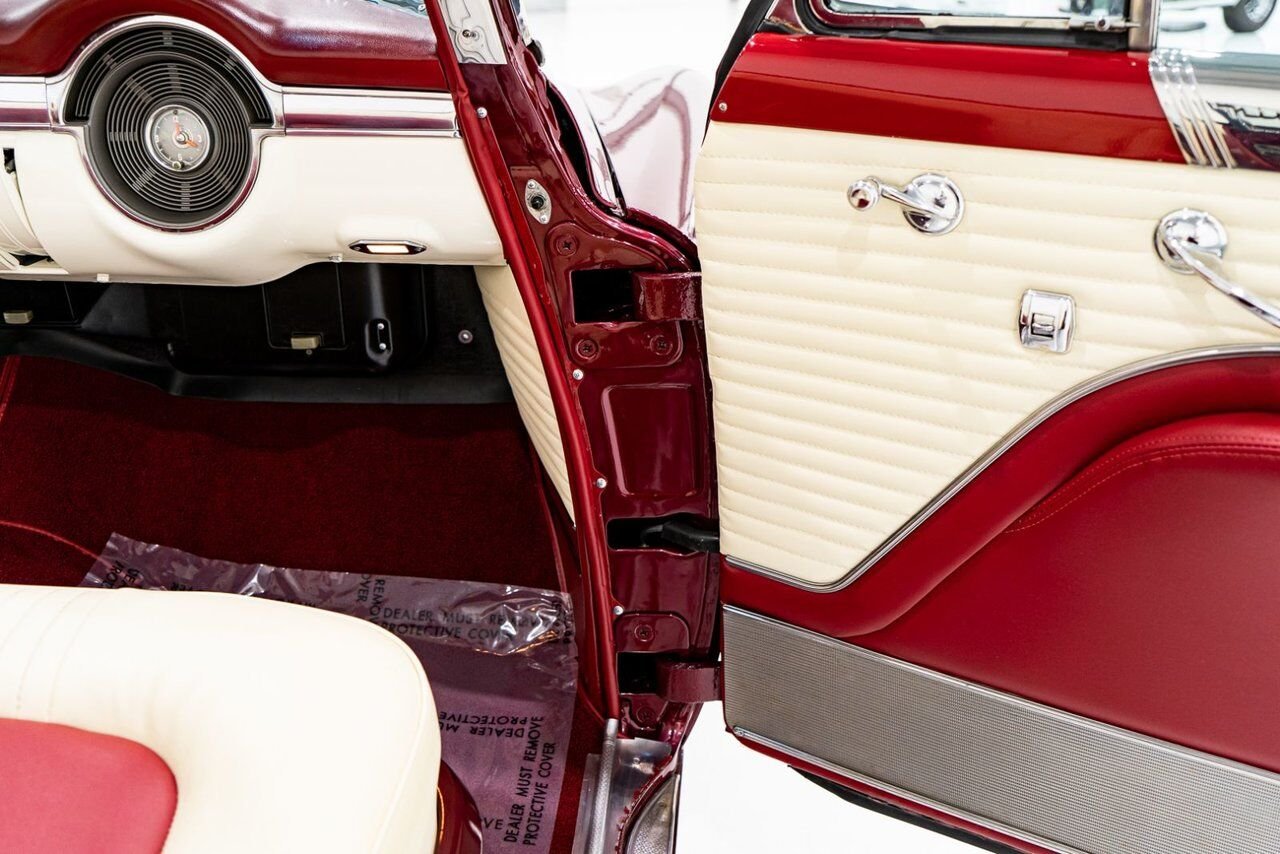 1953 Oldsmobile 98 PRIX EN USD | Convertible Beautifully Presented from complete Restoration Red Montreal - photo #66