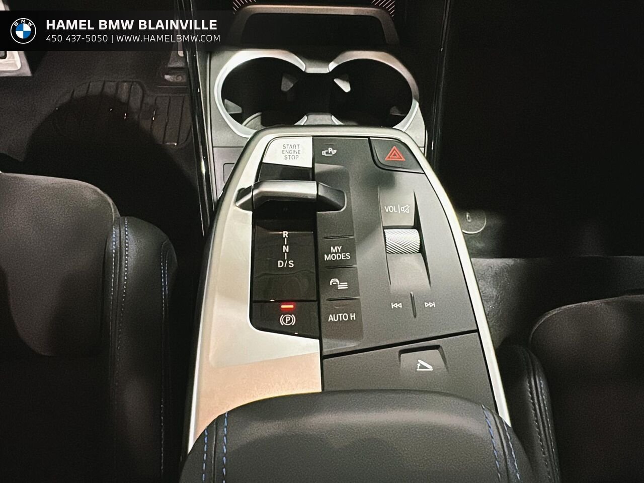 2025 BMW X1 M35i xDrive véhicule d'activités sportives Blue Blainville - photo #14