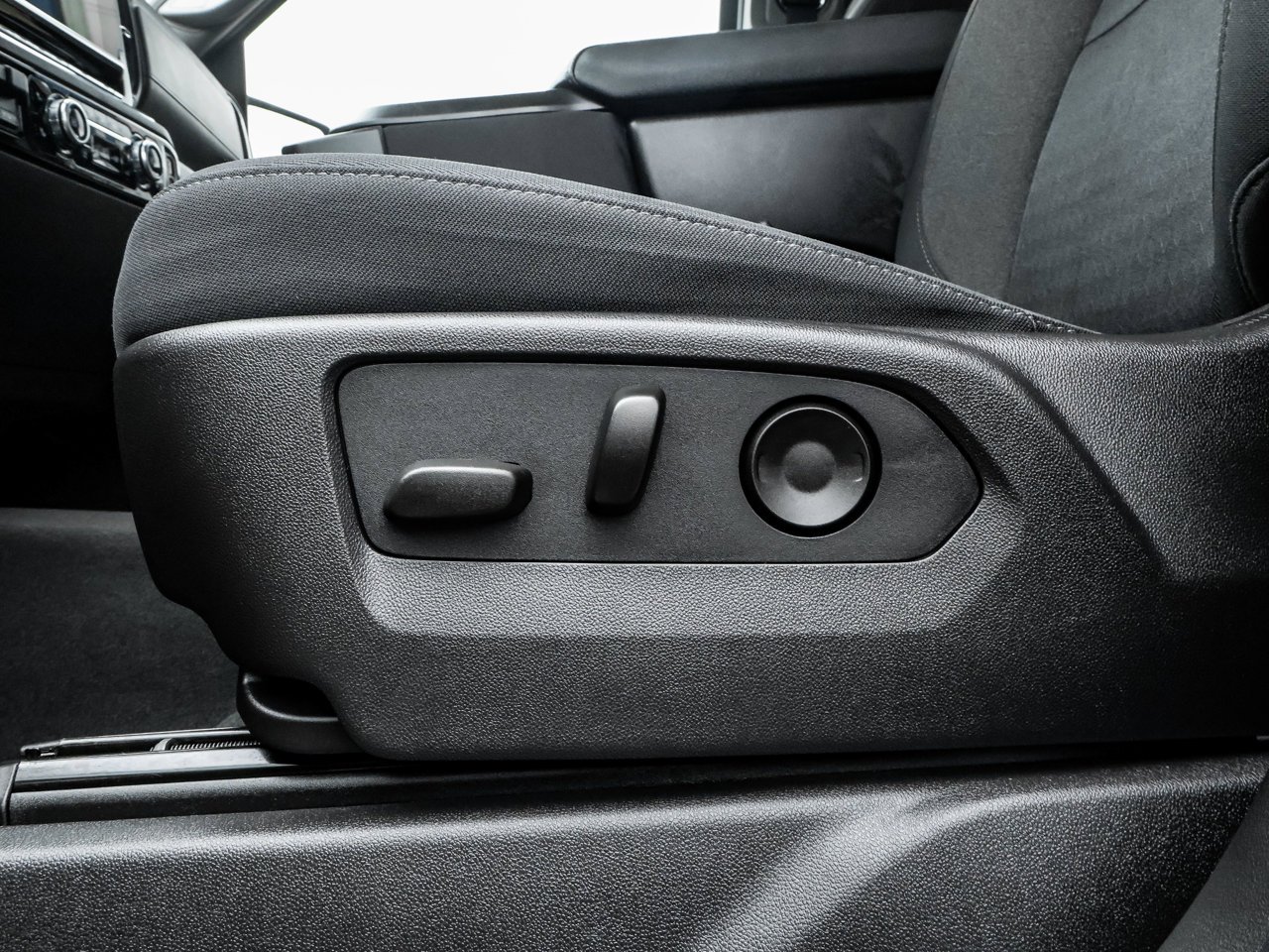 2024 GMC Sierra 1500 4WD Crew Cab 147 Elevation Grey Sherwood Park - photo #20