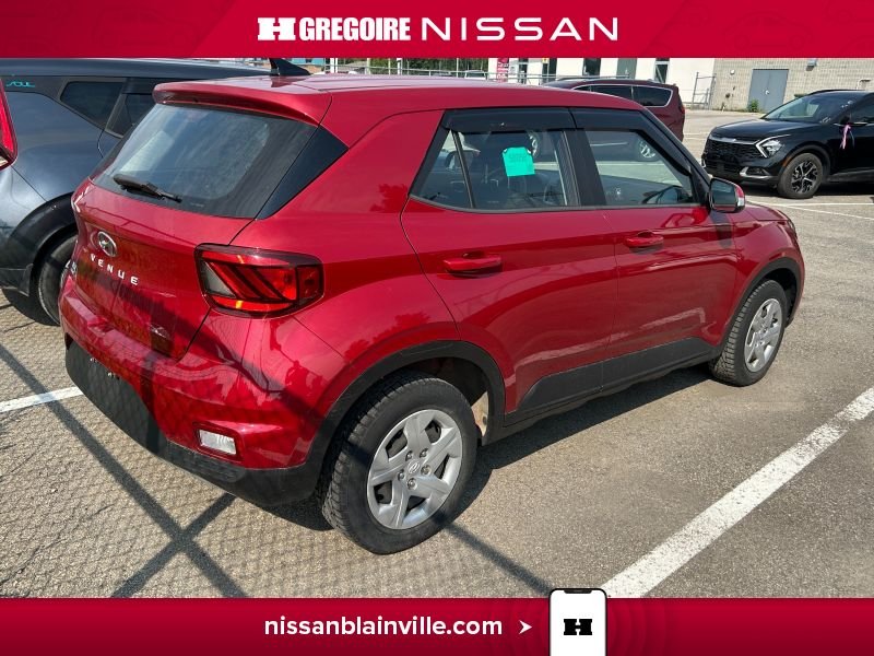 2020 Hyundai Venue Red Laval - photo #7