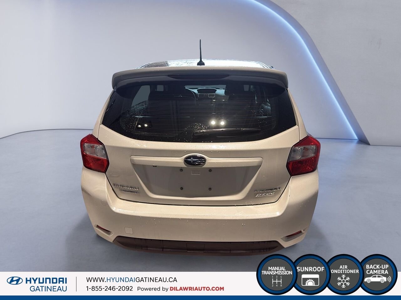 Subaru Impreza Voiture à hayon, 5 portes, boîte manuelle *** bas millage , AWD *** 2015 Blanc Ottawa & Gatineau - photo #2