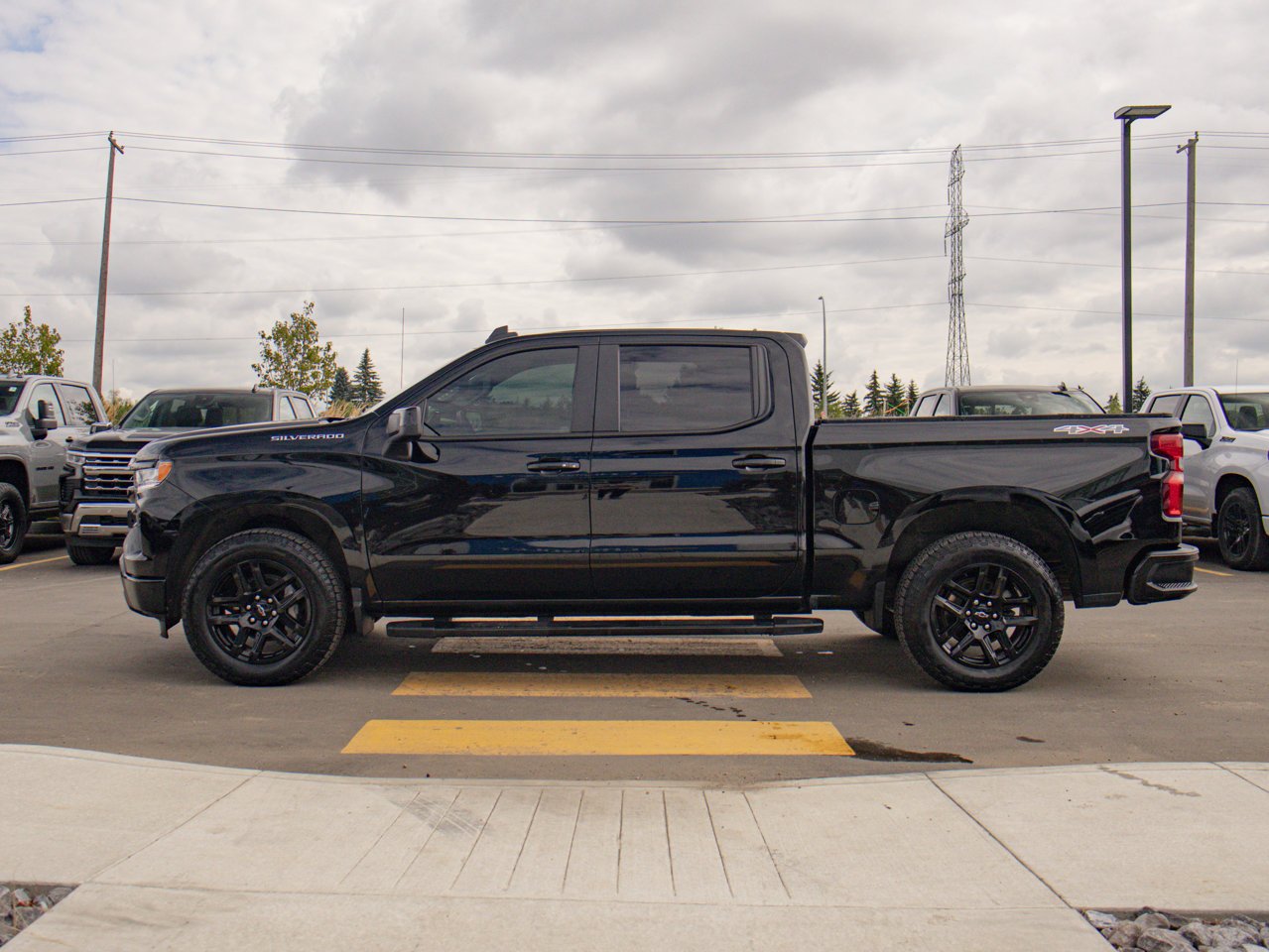 2024 Chevrolet Silverado 1500 4WD Crew Cab 147 RST Black Sherwood Park - photo #6
