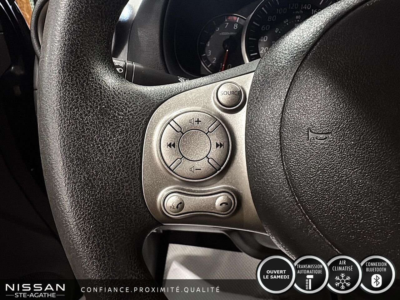 2017 Nissan Micra SV | AUTOMATIQUE | CLIMATISATION | JAMAIS ACCIDENTÉ Black Saint-Jérôme - photo #14
