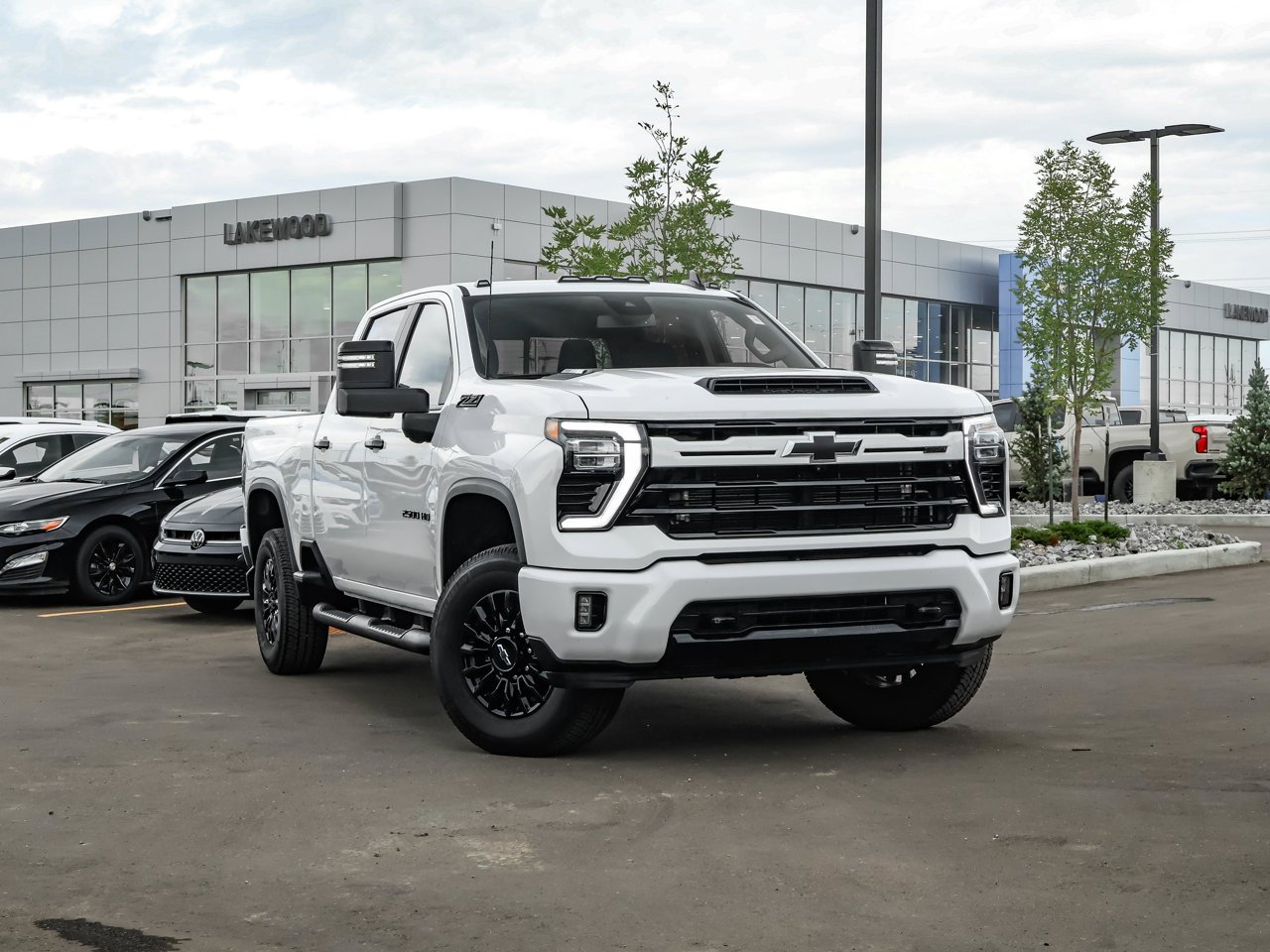 2024 Chevrolet Silverado 2500HD 4WD Crew Cab 159 LT White Sherwood Park - photo #1