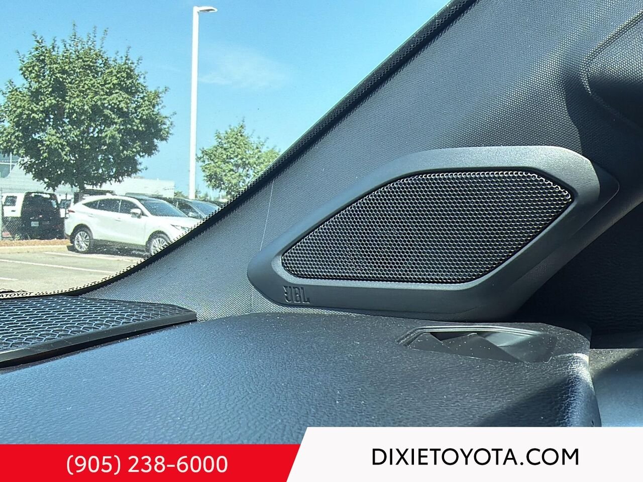 2026 Toyota TUNDRA HYBRID PLATNIUM 1794 EDITION 4WD / CLEAN CARFAX / HEATED AND VENTIALTED SEATS / ALLOY WHEELS / CARPLAY AND ANDROID AUTO White Mississauga - photo #11