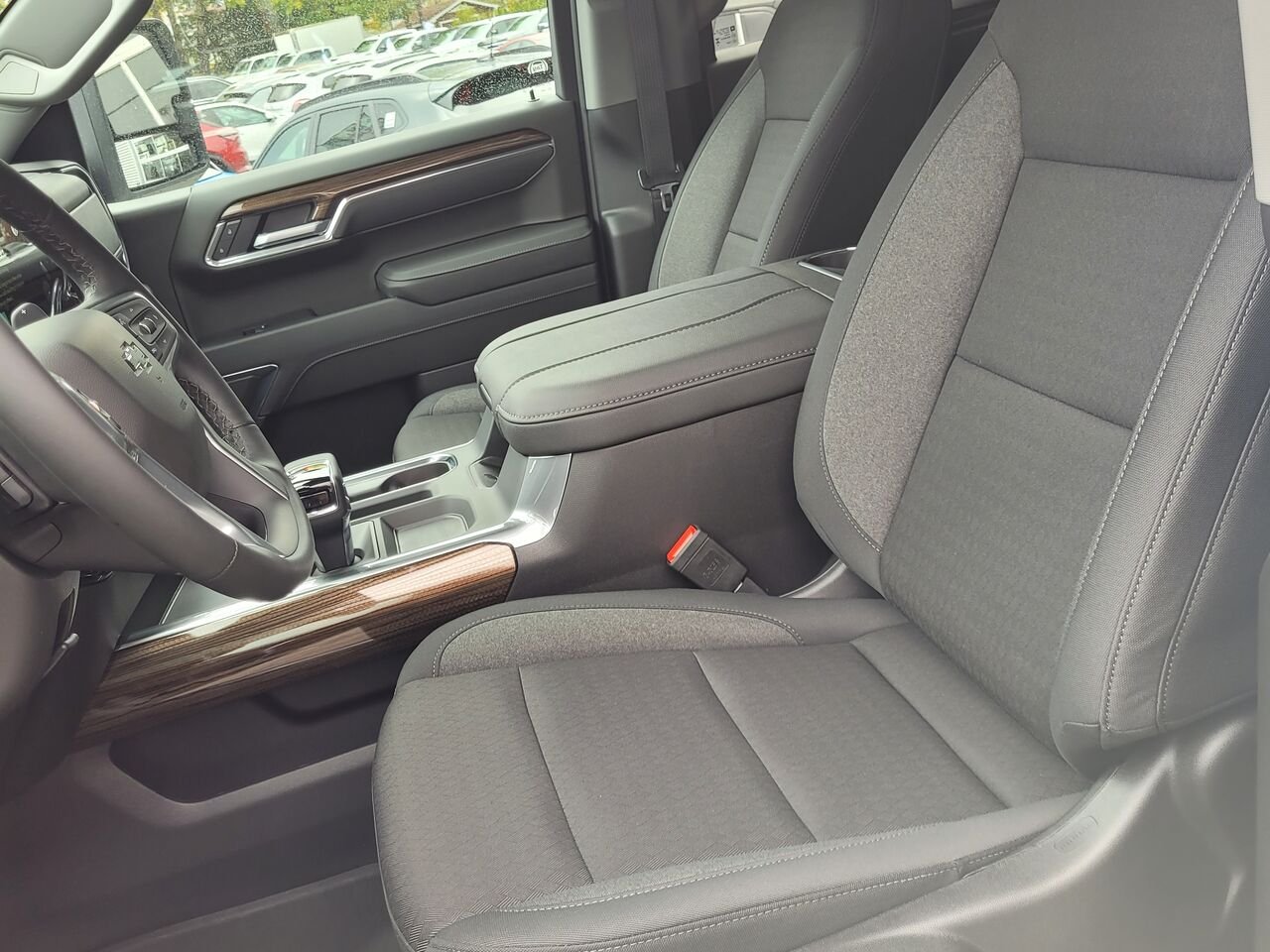 2026 Chevrolet Silverado 1500 RST cabine multiplace 4RM 157 po SUMMIT WHITE Thetford Mines - photo #14