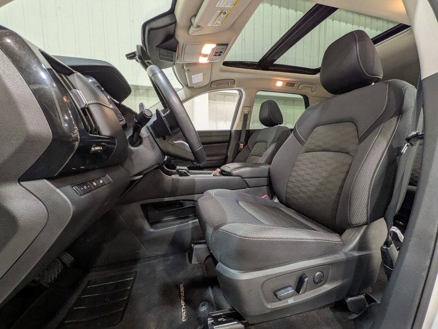 Nissan Pathfinder Rock Creek 4WD 2024 Blanc