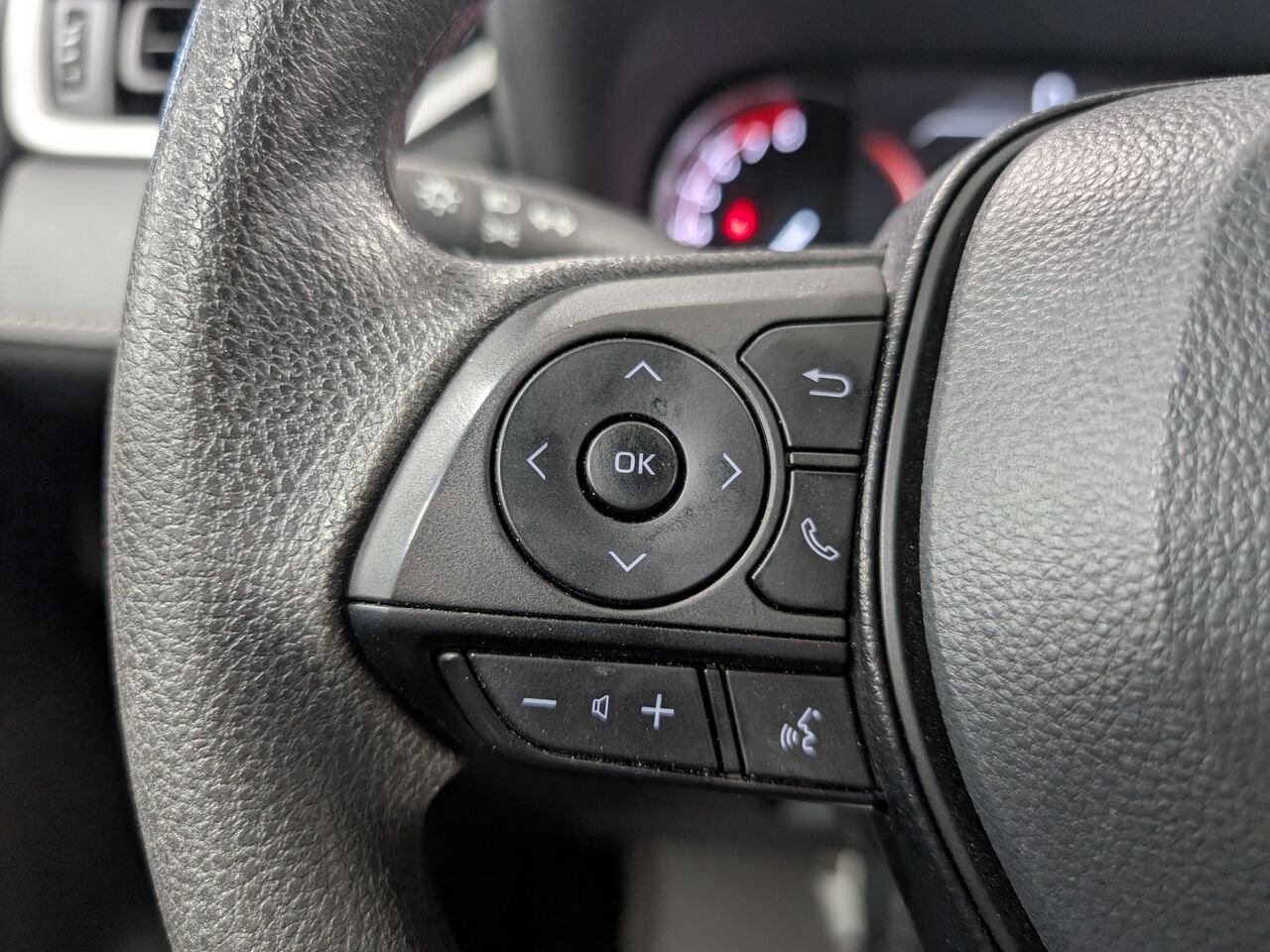 2025 Toyota RAV4 2T3B1RFV9SC519660 White Sherbrooke - photo #13