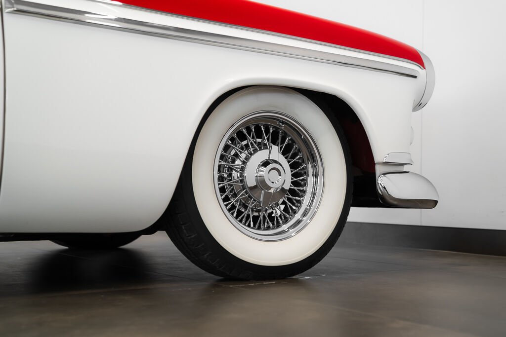 1955 Chrysler New Yorker PRIX IN USD St.Regis | CAR IN MILES Red Montreal - photo #10