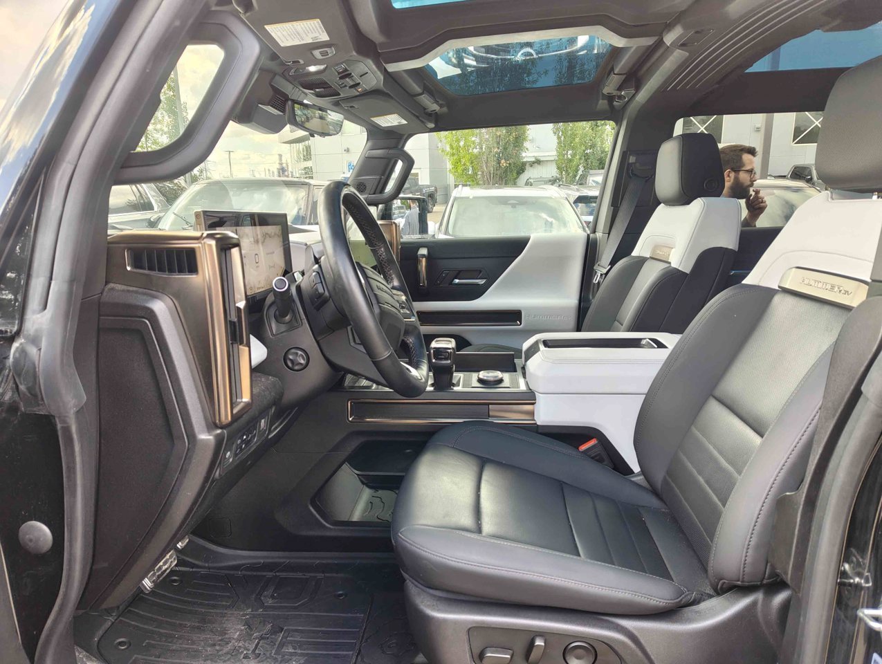 2024 GMC HUMMER EV Pickup e4WD Crew Cab 3X Black Sherwood Park - photo #7