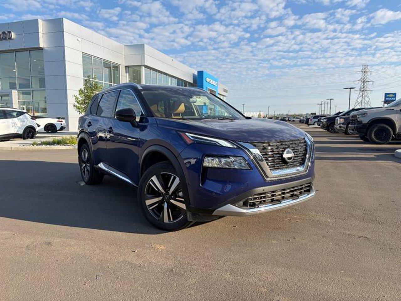 2023 Nissan Rogue AWD Platinum Blue Sherwood Park - photo #1