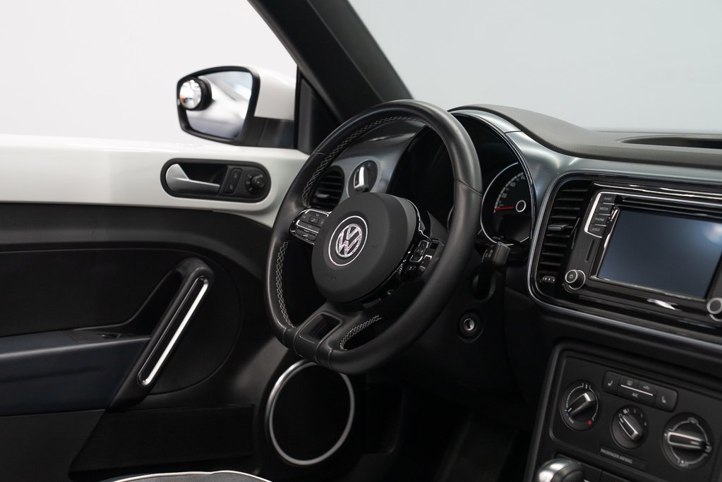 2016 Volkswagen Beetle Denim Edition White Kirkland - photo #21