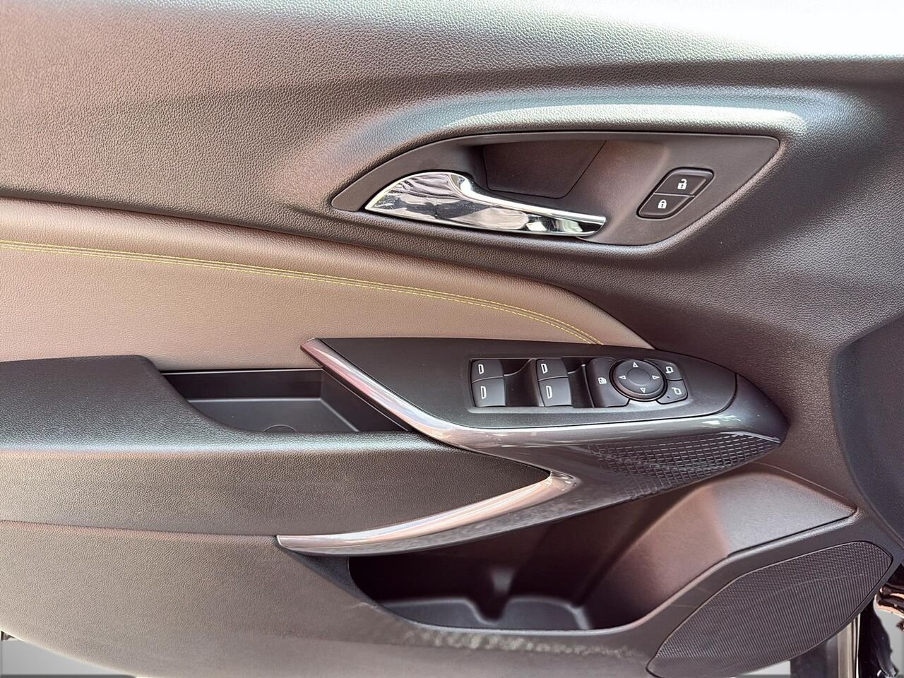 2026 CHEVROLET Trax ACTIV MOSAIC BLACK METALLIC Saint-Hyacinthe - photo #10