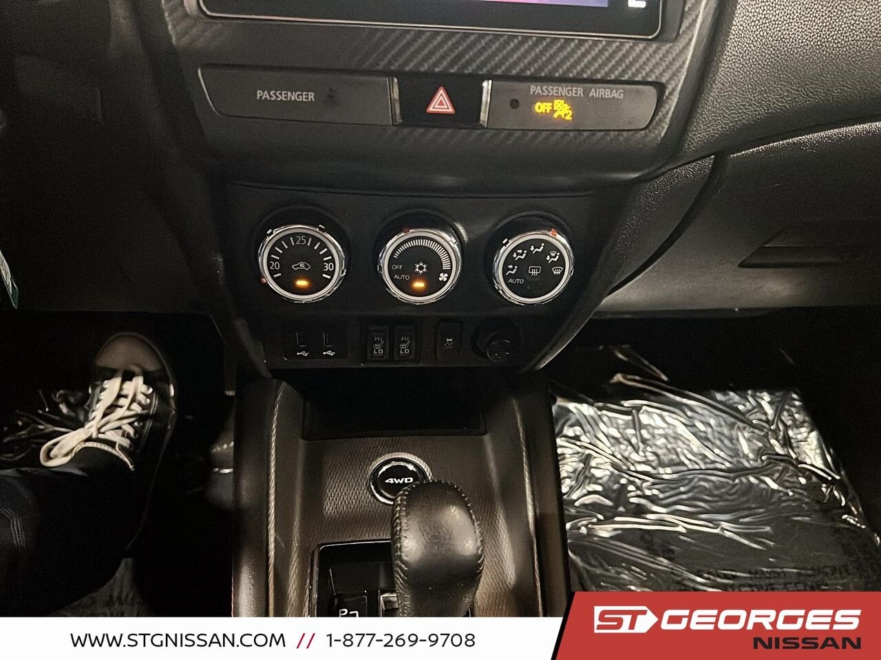 2019 Mitsubishi RVR Red Saint-Georges - photo #17