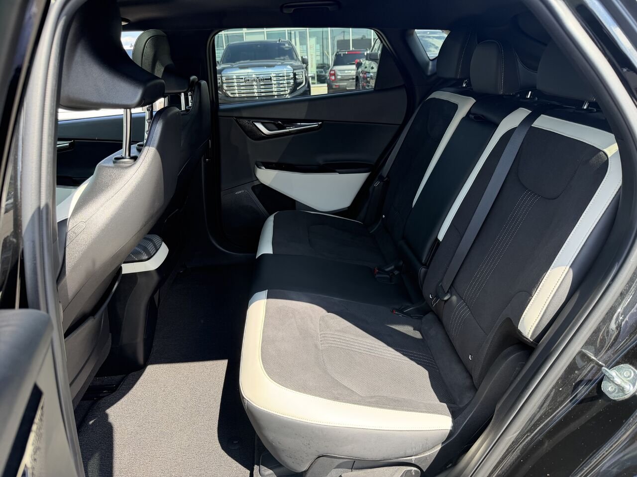 2024 KIA EV6 GT LINE Land TI avec ensemble GT-Line 1 Black Ottawa & Gatineau - photo #16
