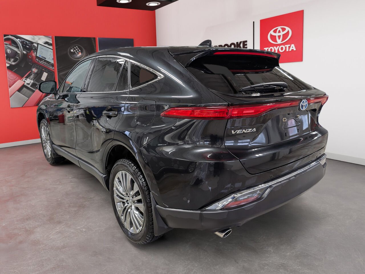 2023 Toyota Venza Hybride JTEAAAAH5PJ150147 Celestial Black Sherbrooke - photo #5