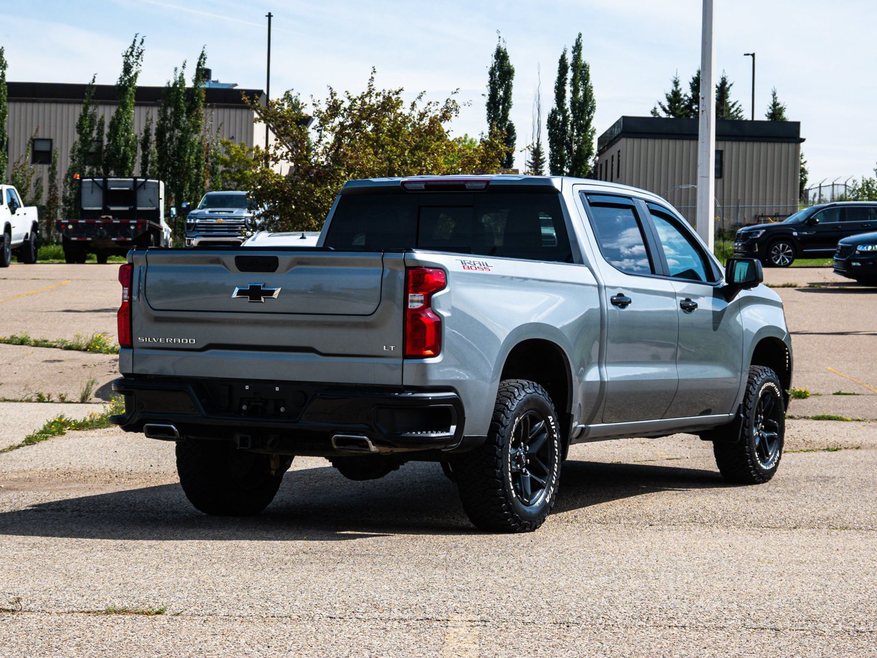 2024 Chevrolet Silverado 1500 4WD Crew Cab 147 LT Trail Boss Grey Sherwood Park - photo #12