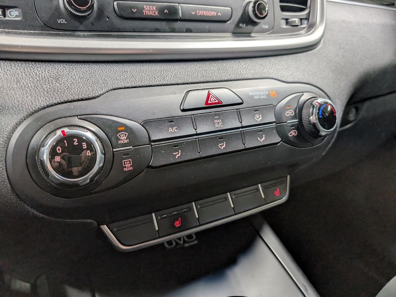 2016 Kia Sorento 5XYPGDA18GG162181 Black Sherbrooke - photo #17