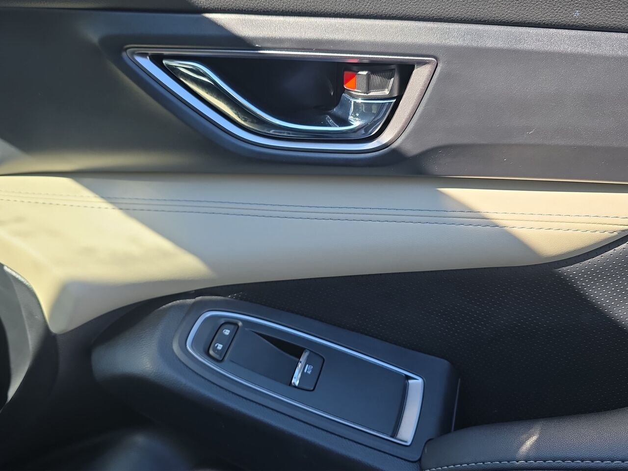 2022 Subaru Ascent Limited ,Moteur NEUF, 7-Passenger, Sièges en cuir, Toit ouvrant panoramique, écran tactile, Blue Val-David - photo #14