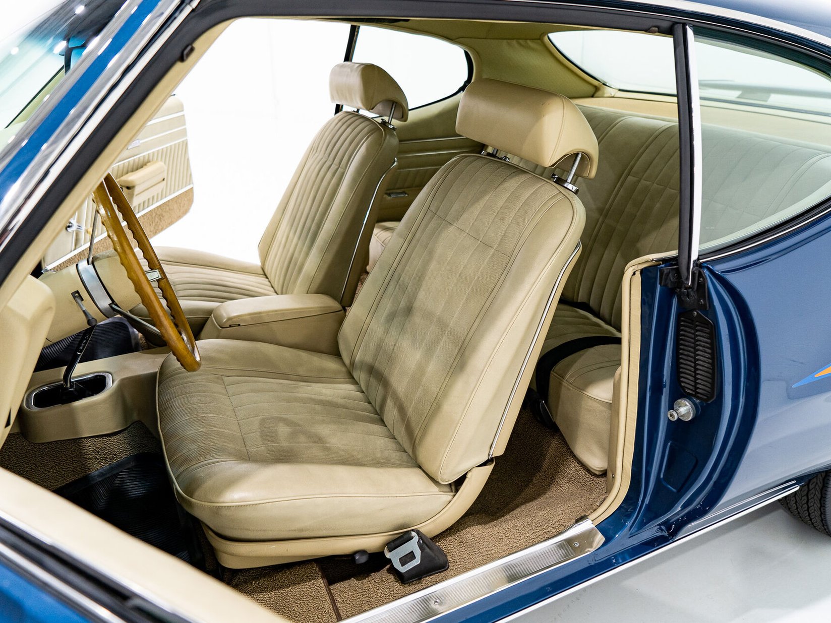 1970 Pontiac GTO The Judge Matching# Ram Air III 4-speed **PRIX EN USD** Blue Montreal - photo #14