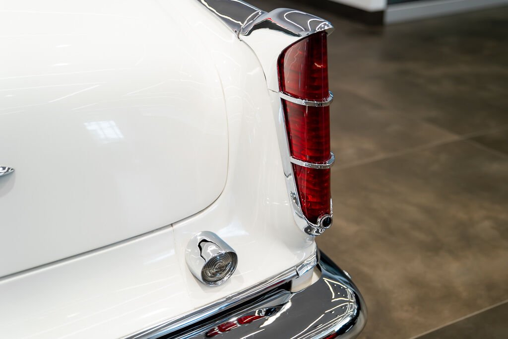 1955 Chrysler New Yorker PRIX IN USD St.Regis | CAR IN MILES Red Montreal - photo #38