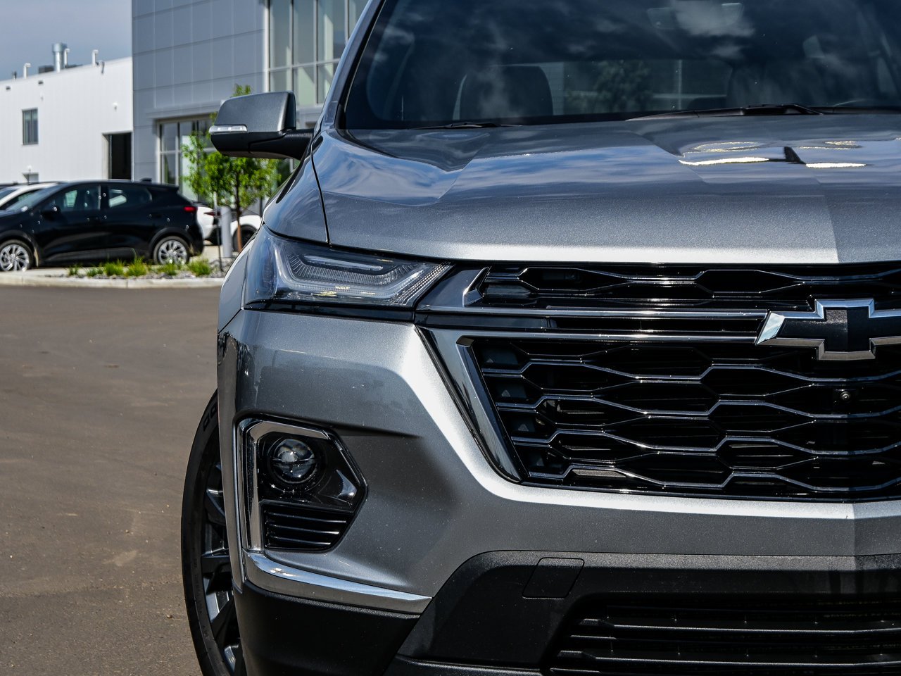 2023 Chevrolet Traverse AWD 4dr RS Grey Sherwood Park - photo #4