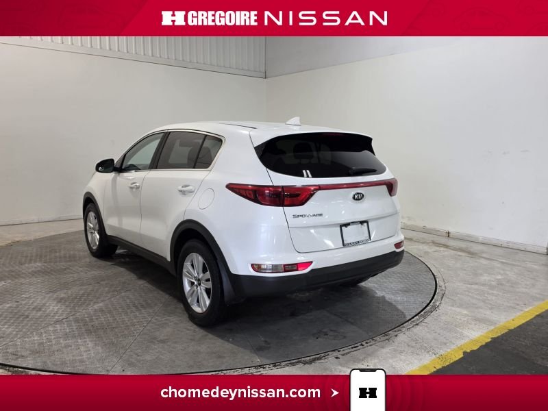 Kia Sportage CA7268 | LX * Mag * Bancs Chauffants * Bluetooth * 2018 Blanc Laval - photo #5