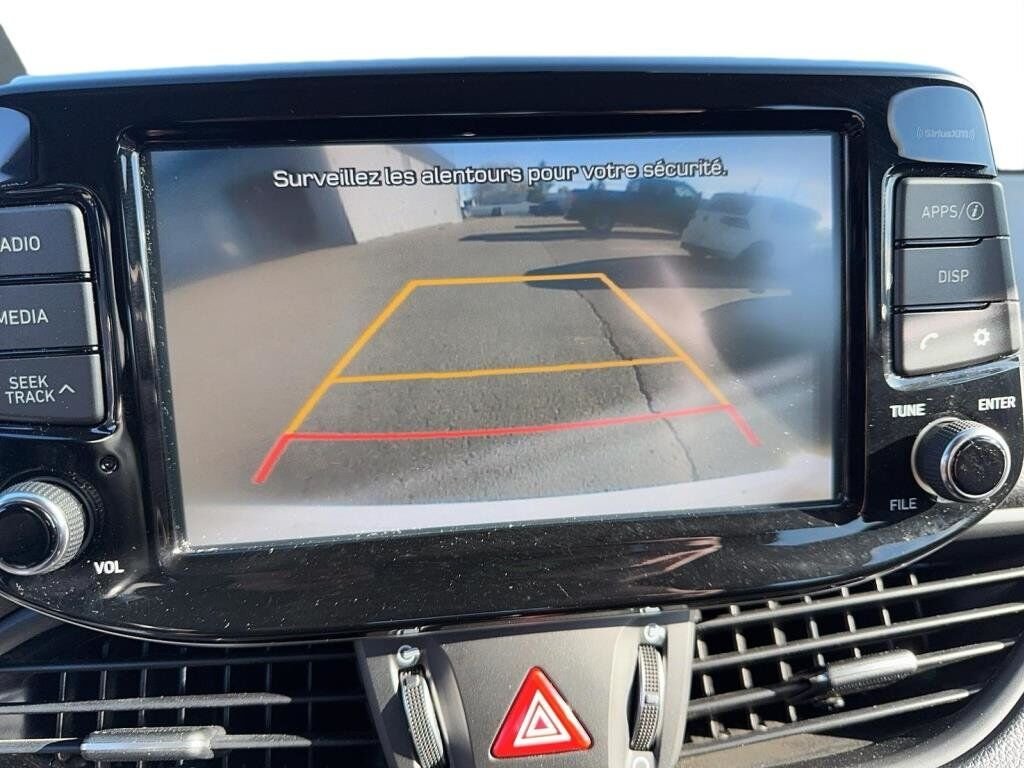 Hyundai Elantra GT NIV KMHH35LE4JU042398 2018 Blanc Chicoutimi - photo #14