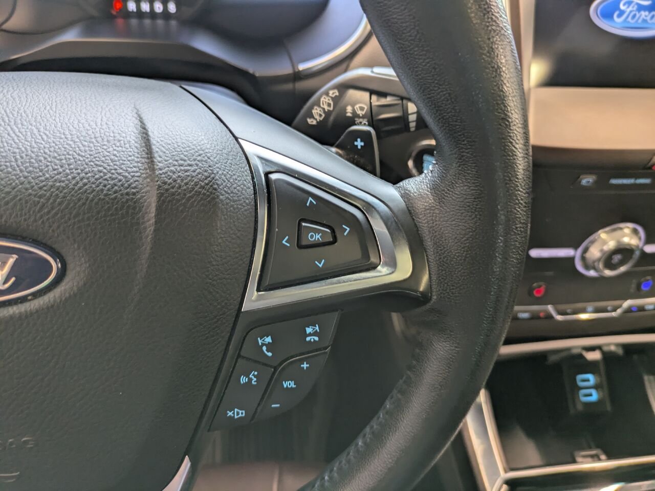 2020 Ford Edge White Gatineau - photo #7