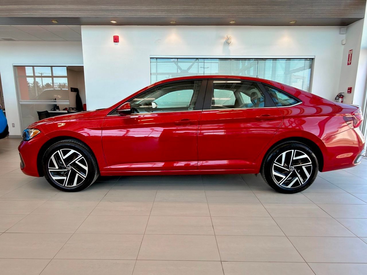 2024 Volkswagen Jetta Red Notre-Dame-des-Prairies - photo #7