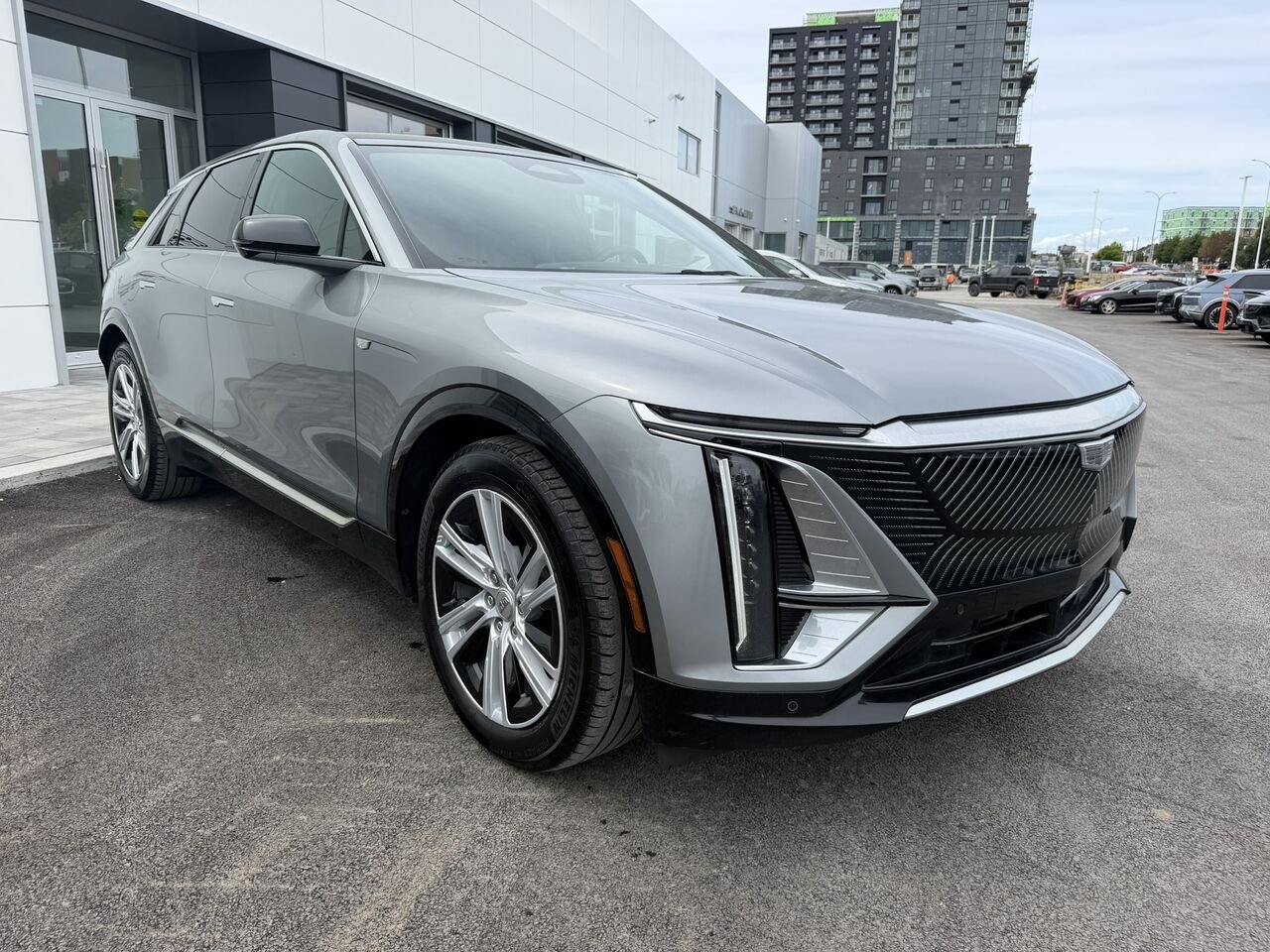 2024 Cadillac LYRIQ Tech AWD FINANCEMENT À PARTIR 0.99% Grey Laval - photo #5