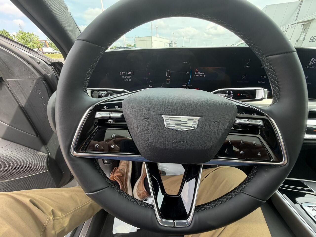 Cadillac LYRIQ Sport AWD FINANCEMENT À PARTIR DE 0.99% 2024 Argent Laval - photo #26