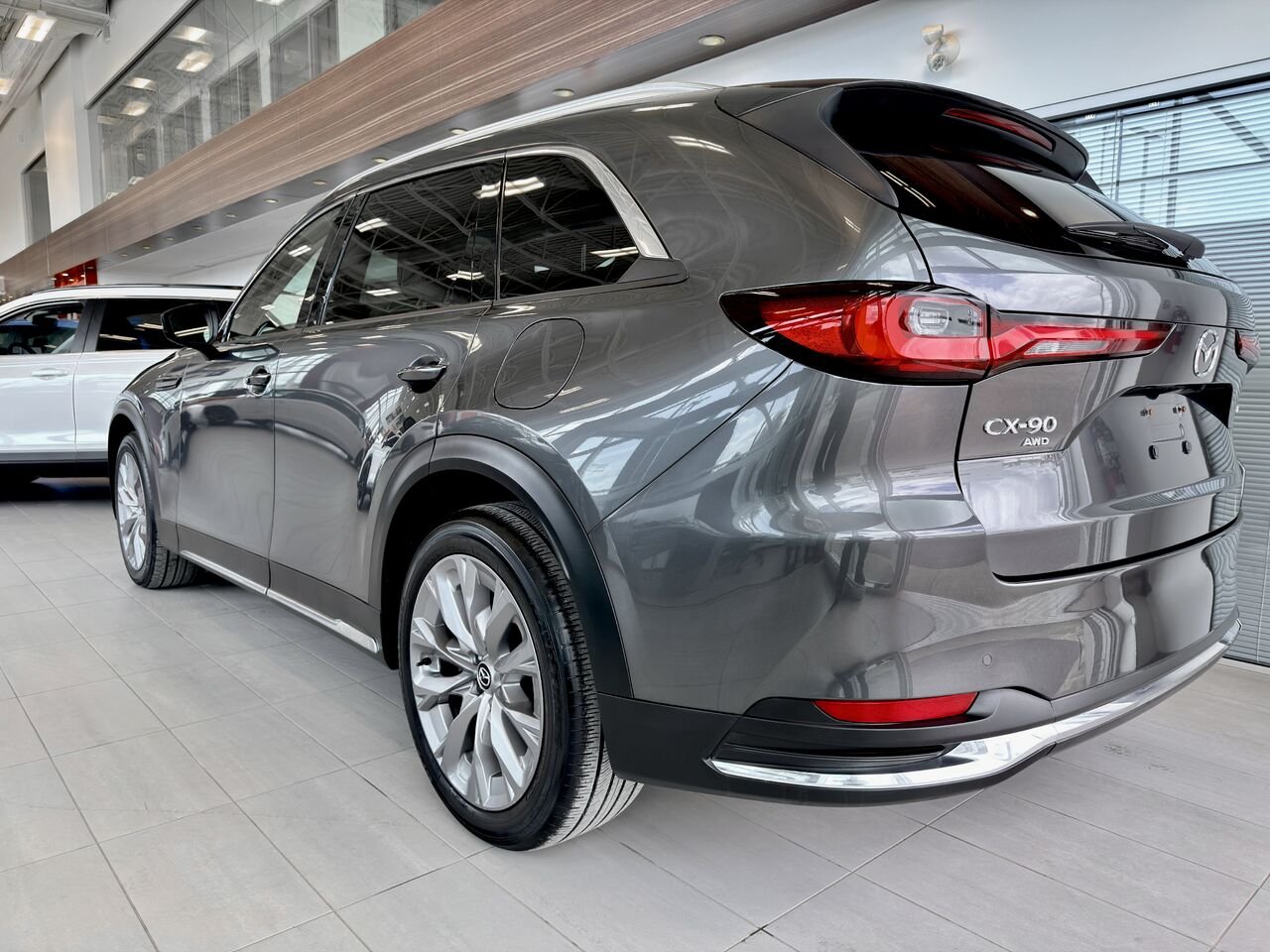 Mazda CX-90 hybride léger 2024 Noir Notre-Dame-des-Prairies - photo #8
