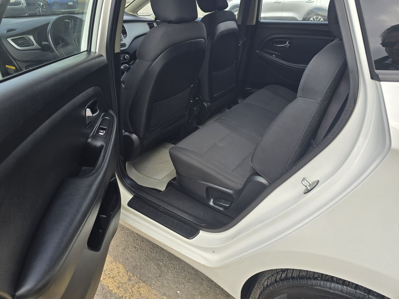 Kia Rondo 2016 Blanc Longueuil, - photo #9