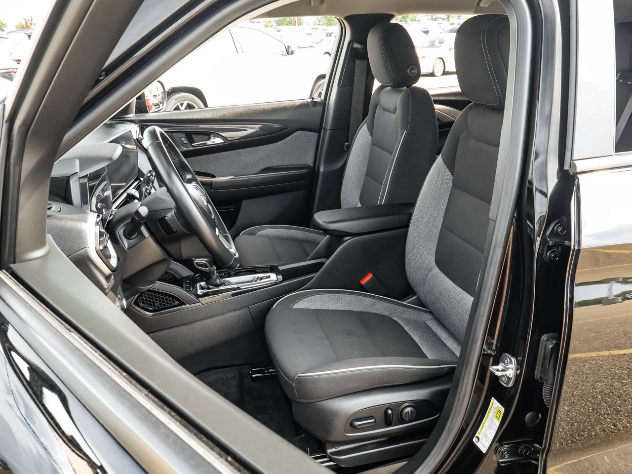 2024 Chevrolet Trailblazer FWD 4dr LT Black Sherwood Park - photo #13