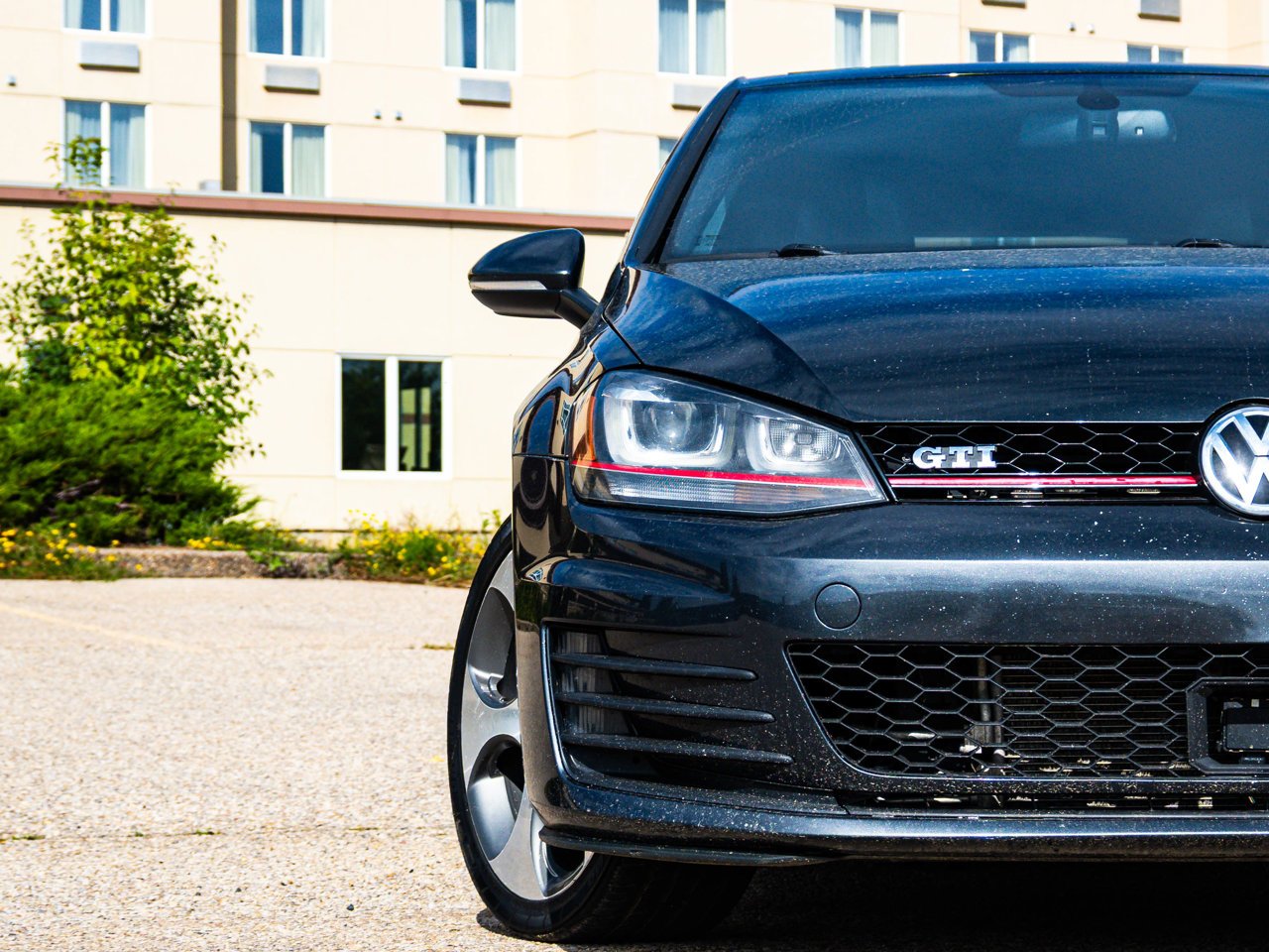 2015 Volkswagen Golf GTI 3dr HB Man gray Sherwood Park - photo #5