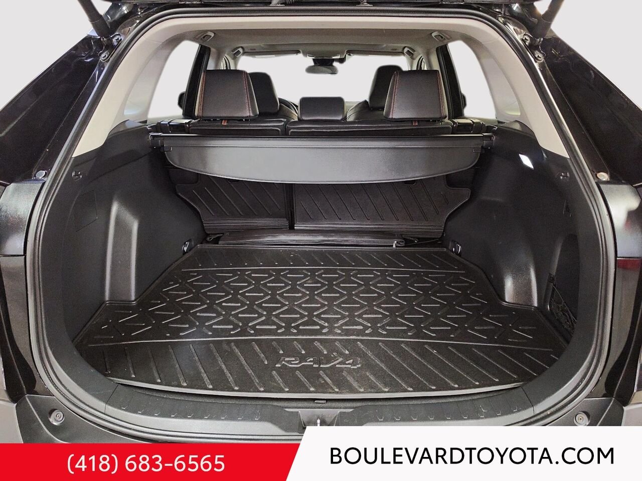 Toyota RAV4 97734B-130 | ADVENTURE 2024 Noir minuit métallisé Québec - photo #20