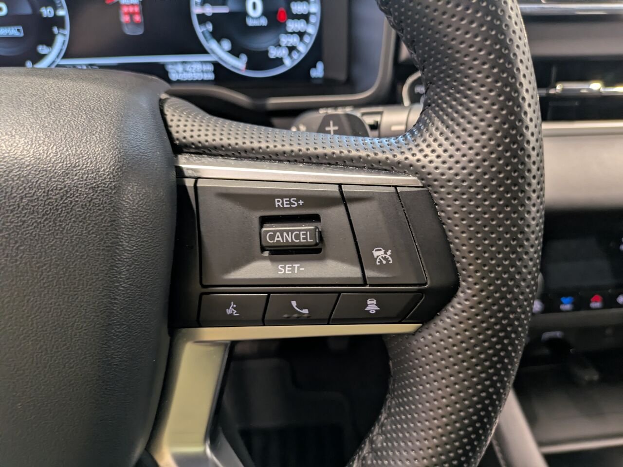 2024 Mitsubishi Outlander Plug-In Hybrid Gatineau - photo #7