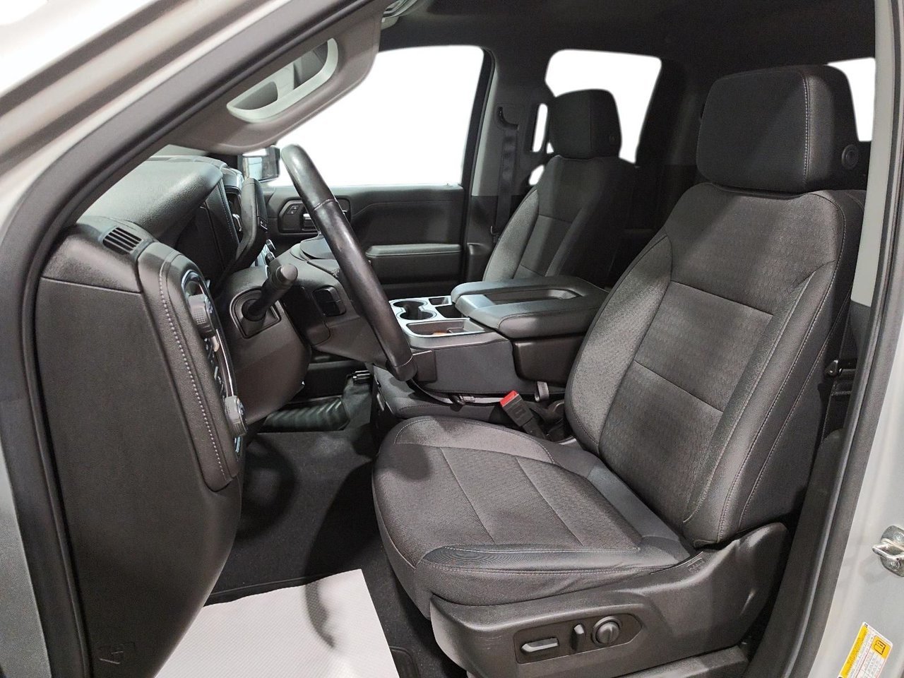 Chevrolet Silverado 1500 NIV 1GCRYDED7LZ121627 2020 Gris Baie-Comeau - photo #7