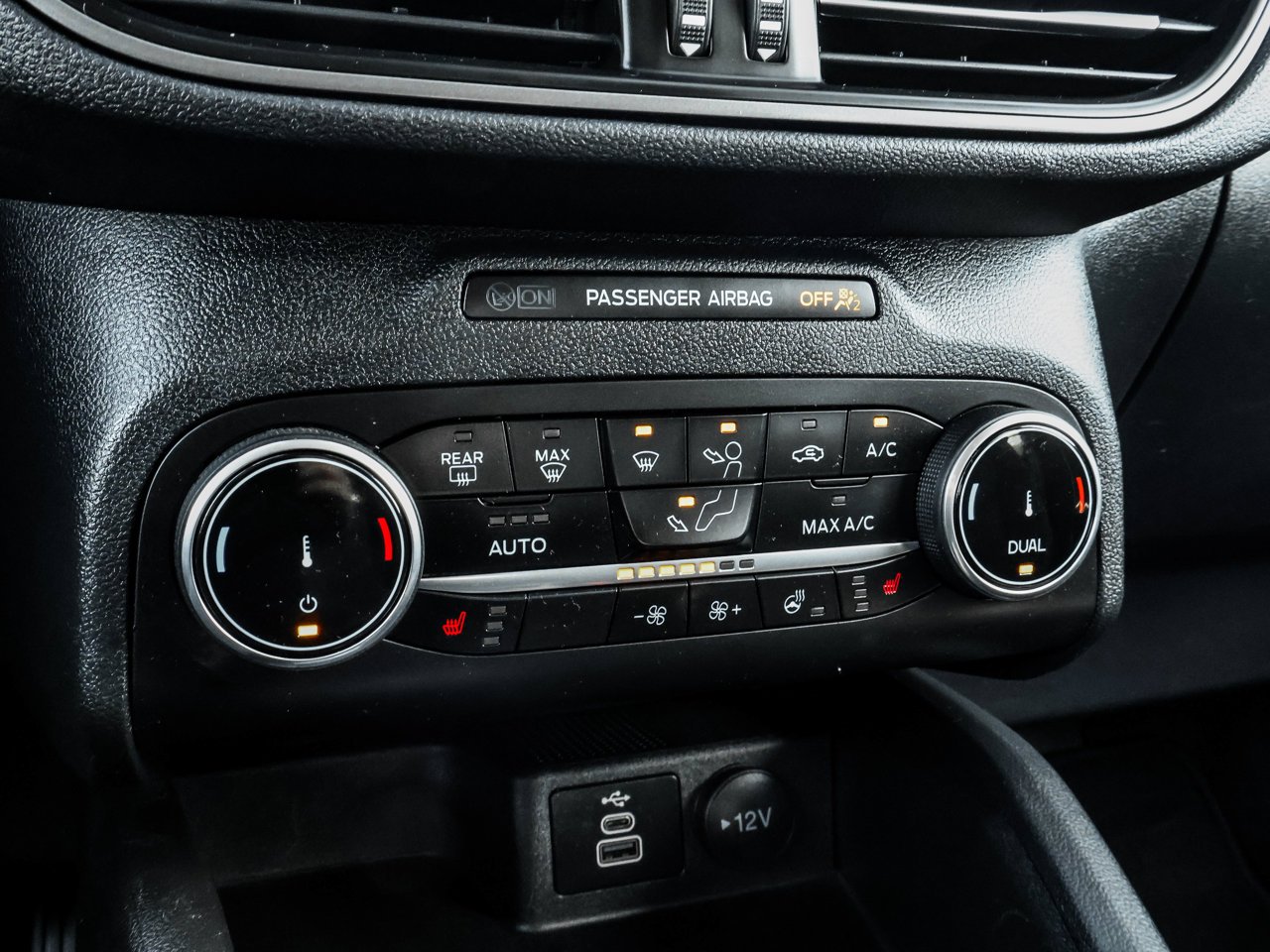 2025 Ford Escape Active AWD White Sherwood Park - photo #27